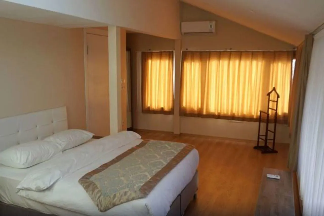 Zeugma Hotel Istanbul 3*,