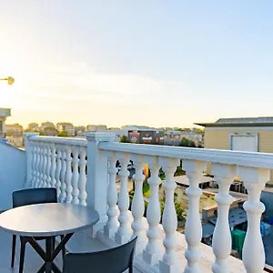  Otel Black Palace